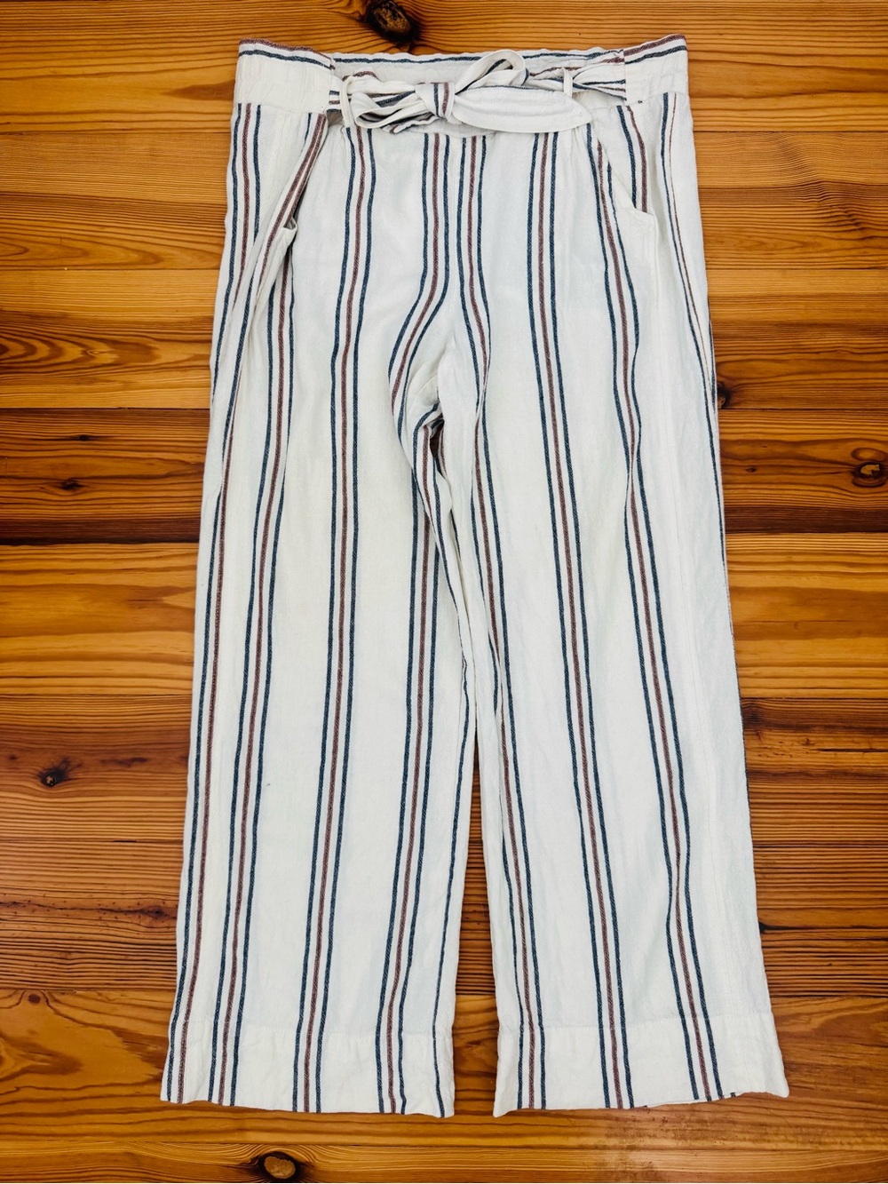 Jolt White Linen Pants Blue & Red Brown Stripes Tie Waist Sz M EUC Beach Coastal
